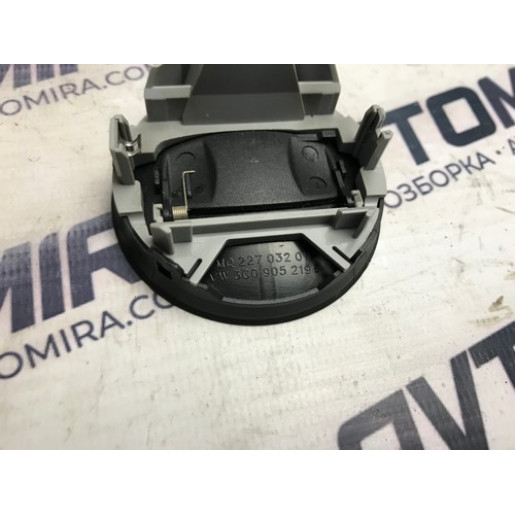 Накладка замка зажигания VW Passat B7 2010- 3C0905219B